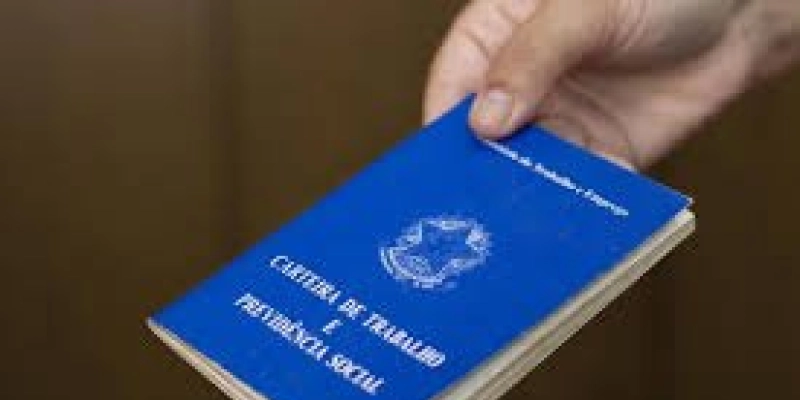 Desemprego no 2º trimestre é 5,4%, o menor já registrado no período 