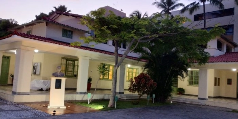 Fundação Casa de José Américo abre exposição de artista francesa