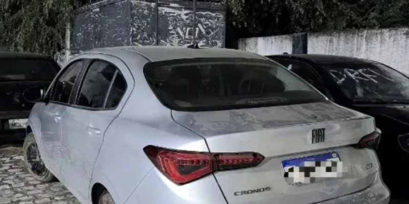 ROTAM apreende carro clonado durante patrulhamento em Bonito de Santa Fé