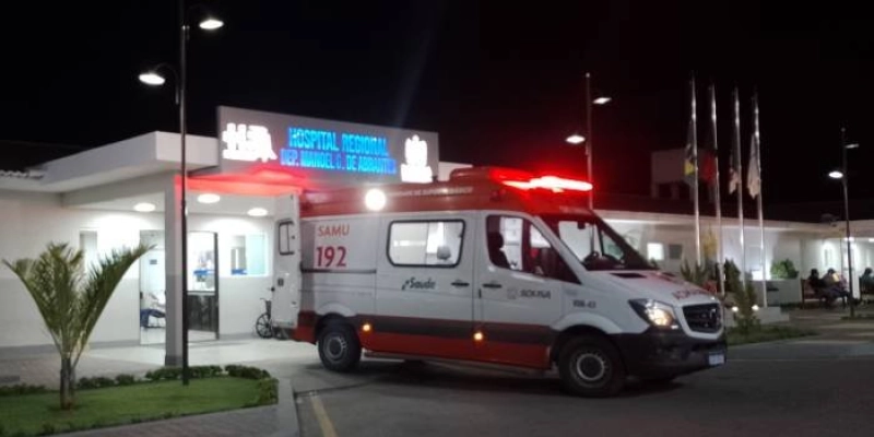 Caminhonete tomba e falta de sinalização provoca acidente com moto na PB-383