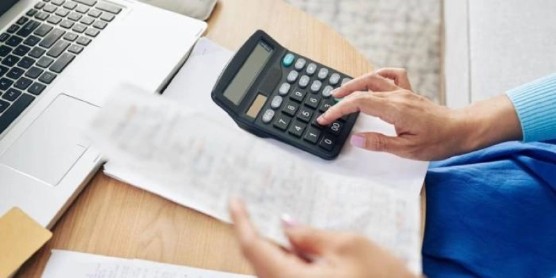 Consumidores têm até o fim de agosto para quitar débitos bancários pelo Desenrola Brasil