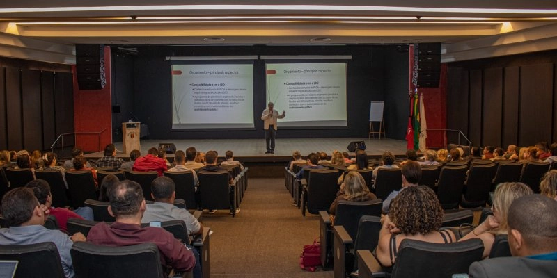 TCE inicia capacitação de agentes públicos para a elaboração e execução de emendas impositivas