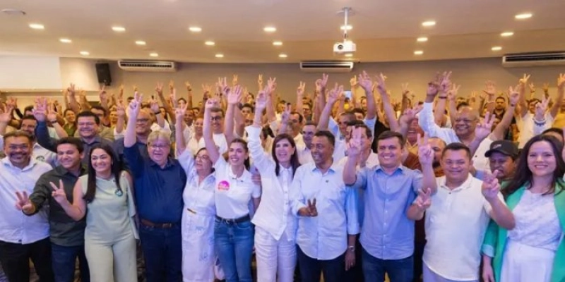 União Brasil oficializa apoio a João Azevêdo para disputa ao Senado na Paraíba