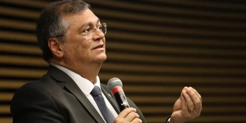 Dino aciona PF após TCU apontar R$ 55,4 milhões em emendas suspeitas