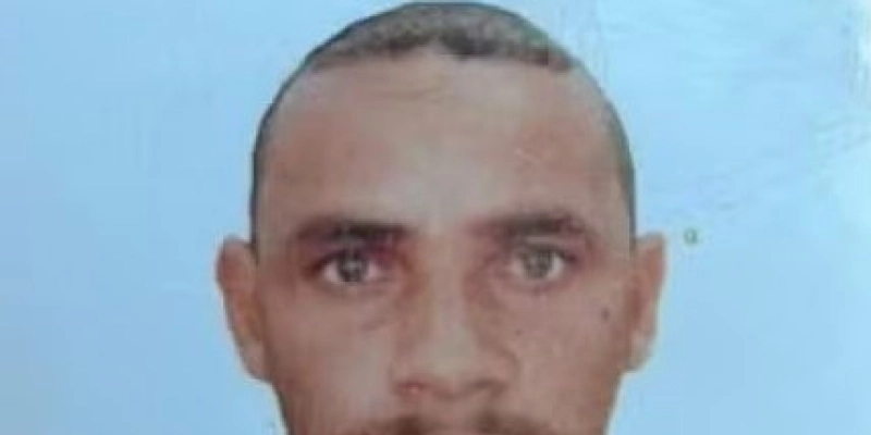 Homem de 42 anos é encontrado morto com marcas de tiros