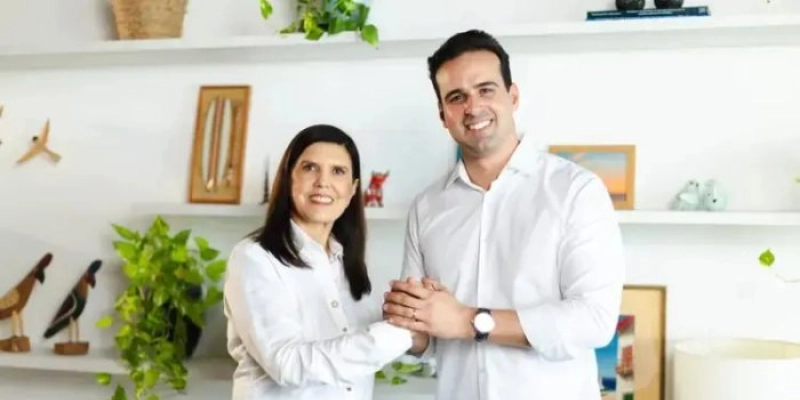 Lucas Ribeiro registra candidatura à reeleição no TSE com Lígia Feliciano na vice