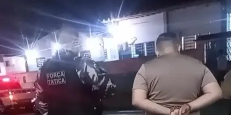 Ex-vereador é algemado e preso pela PM após provocar tumulto em sessão da Câmara de Pedro Régis