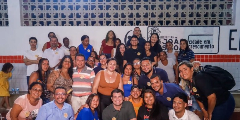 Leo Bezerra reúne 4ª e 12ª regiões no ‘Você Prefeito’, destaca R$ 313 milhões em obras e acolhe novas demandas da população