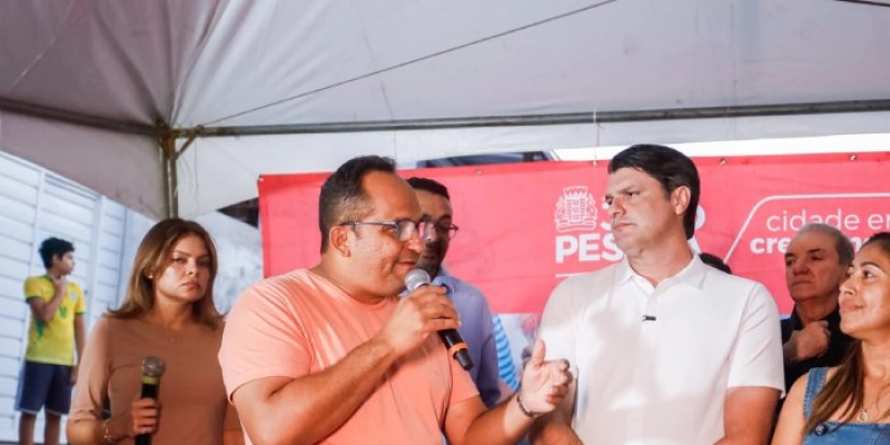 Leo Bezerra autoriza pavimentação de 35 ruas e prepara Alto do Mateus para ficar 100% pavimentado