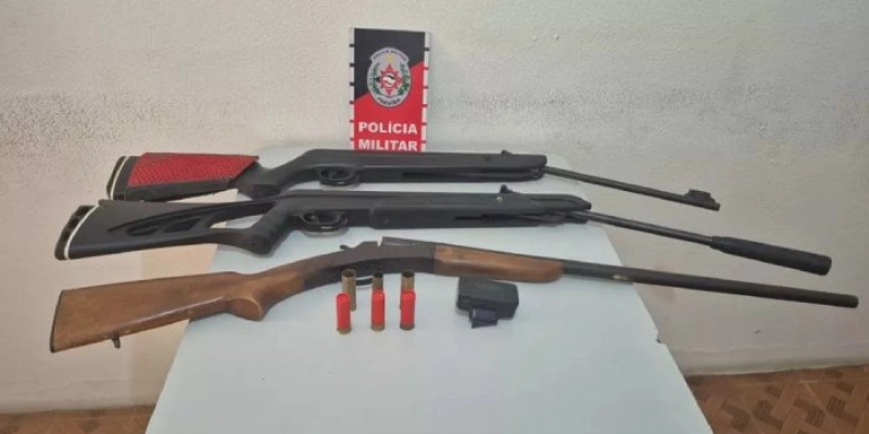 Polícia Militar prende condenado por homicídio e apreende armas no Sertão da Paraíba