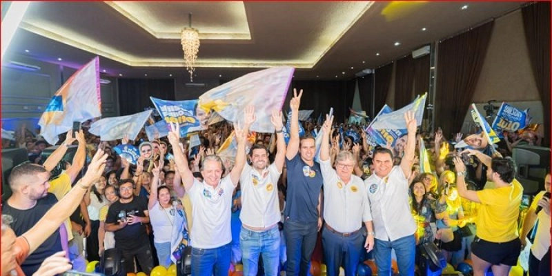 Deputado federal Wilson Santiago dá largada em campanha e reúne multidão em João Pessoa