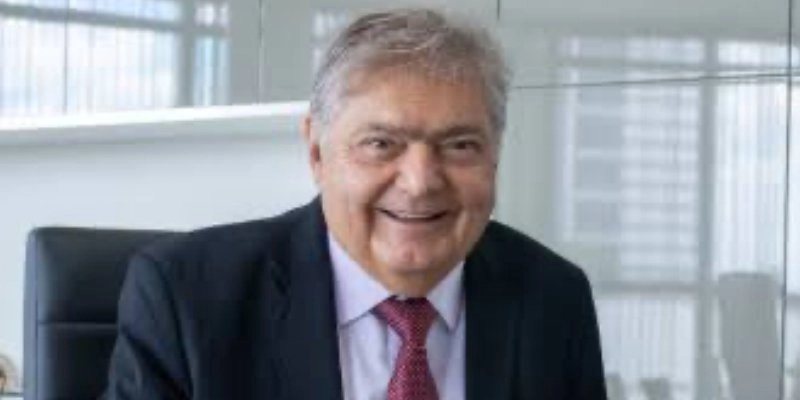 Sousense Dalton Gadelha recebe maior distinção da Ordem do Mérito Judiciário do TJPB