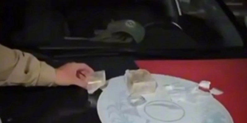 Suspeitos tentam fugir em moto, sofrem queda e acabam presos com drogas em Coremas