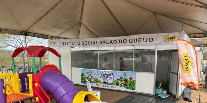Sala sensorial itinerante do projeto “Agro que Acolhe” é montada na Expo Pombal