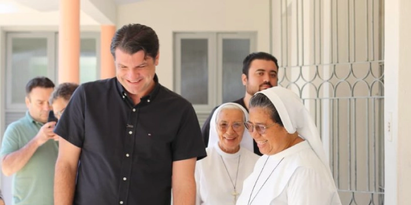 Leo Bezerra visita casas de acolhimento e projeta criação de Centros Dia para idosos em João Pessoa