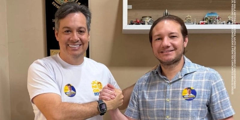 Filho de ex-vereador, Ênnio Medeiros fecha apoio a Júnior Araújo para a Assembleia em Sousa