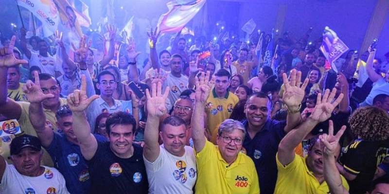 João Azevêdo cumpre agendas na Grande João Pessoa e garante busca por mais investimentos para o estado
