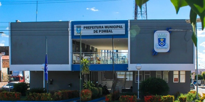 TCE manda parar descarte de lixo em aterro embargado e multa ex-gestores de Pombal