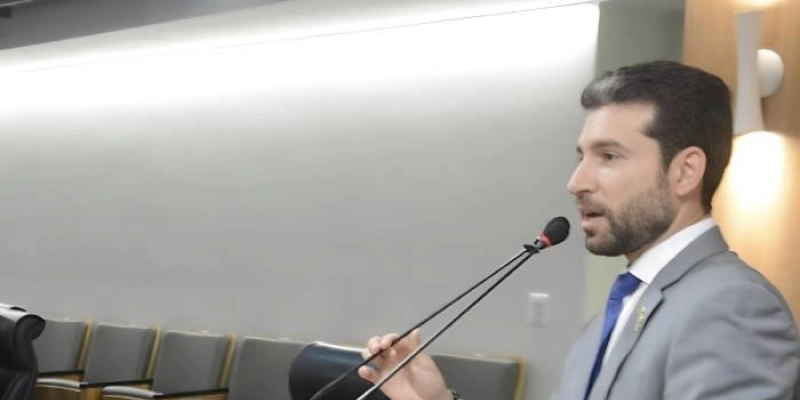 Após cobrança de Michel Henrique, Prefeitura de Monteiro emite nota sobre caso de criança autista perfurada por professora com seringa em creche