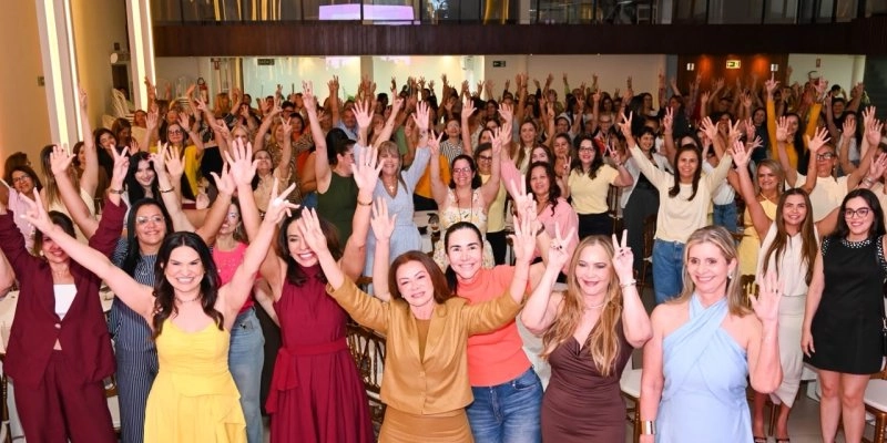 Nil Mendes participa de encontro com mulheres durante agenda de campanha em João Pessoa
