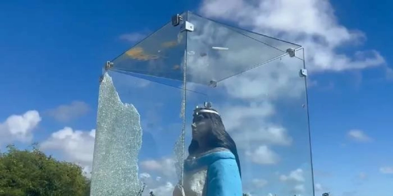 MP instaura procedimento para investigar vandalismo contra estátua de Iemanjá em João Pessoa