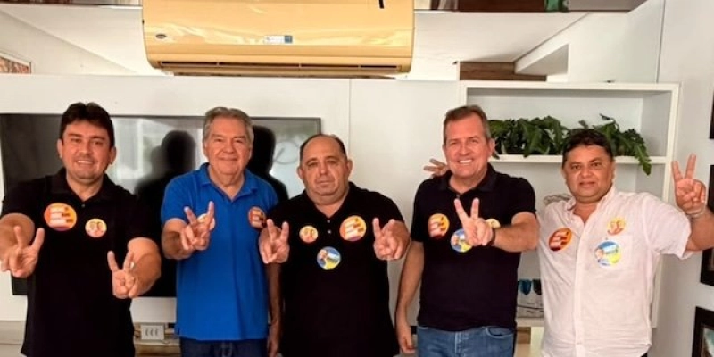 Carlinhos de Nias rompe com grupo de André Gadelha e declara apoio à situação em Sousa