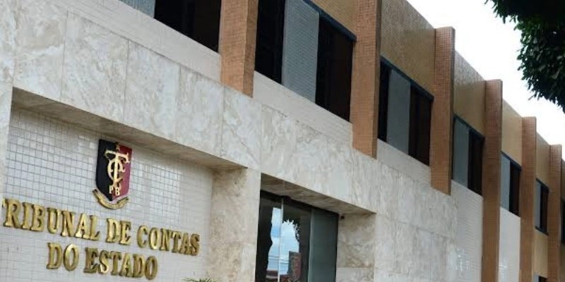 Gastos com alimentos, limpeza e botijões de gás entram no julgamento do TCE sobre Câmara de Junco
