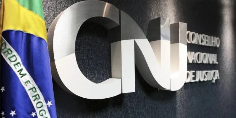 CNJ faz operação em gabinete de desembargador ligado a Nunes Marques