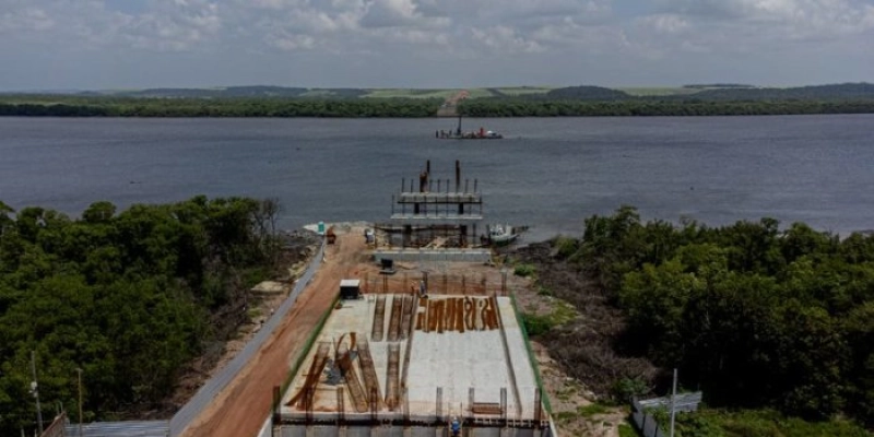 Fiscalização aponta falhas graves de segurança e paralisa trecho de ponte na Grande JP