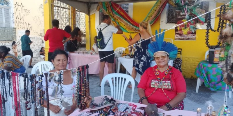 Indígenas potiguaras integram circuito cultural na Feira de Artistas Pretas e Pretos