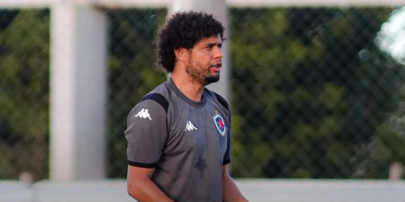 Victor Ferraz assume o comando do Botafogo-PB na reta final do quadrangular da Série C