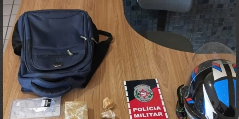 Força Tática intercepta motociclista e apreende mais de 1,4 kg de drogas em Sousa