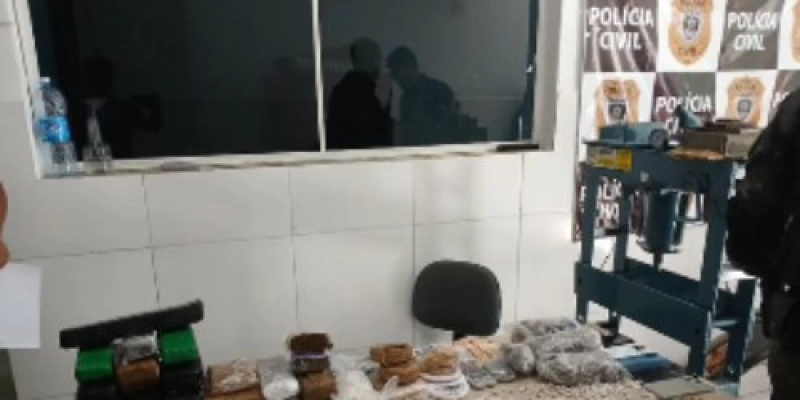 Operação da ROTAM apreende mais de 10 kg de drogas e prensa hidráulica em Cajazeiras