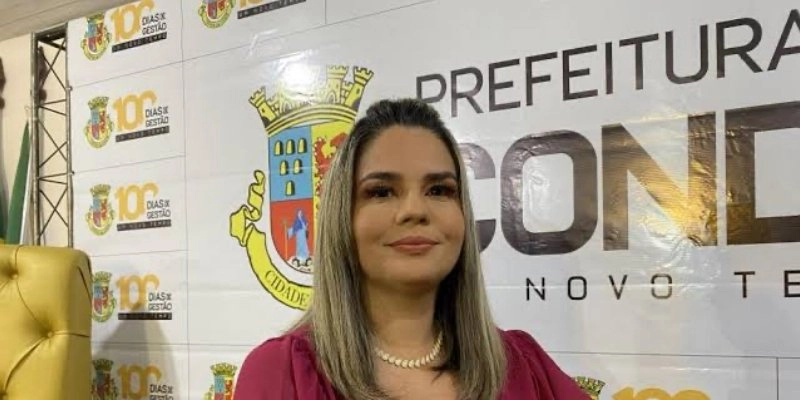 MPC aponta 158% de aumento em cargos comissionados e pede multa à prefeita de Conde