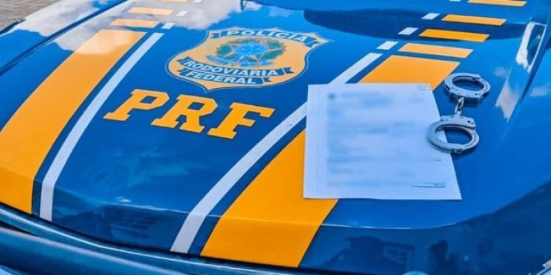 Homem é preso em abordagem da PRF suspeito de cometer diversos homicídios na PB