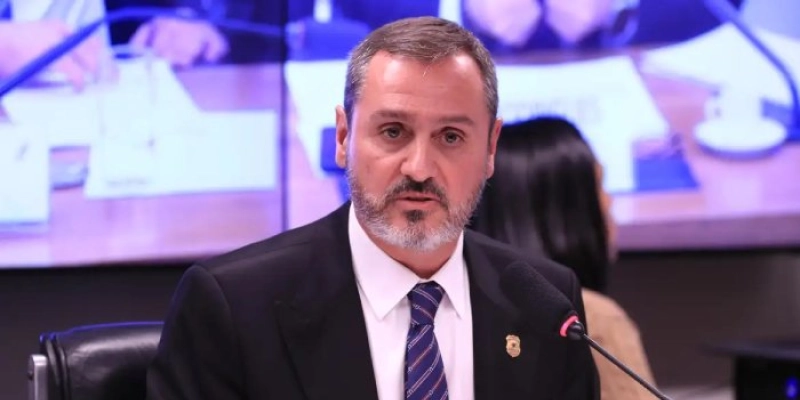 PGR se manifesta contra afastamento de diretor-geral da PF