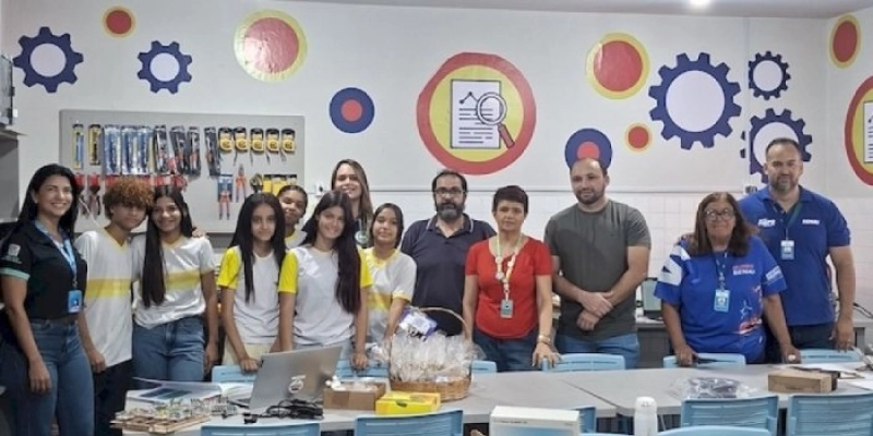 Gestão Helder Carvalho amplia educação tecnológica em Sousa por meio de parceria com Sebrae e DinoValley Hub