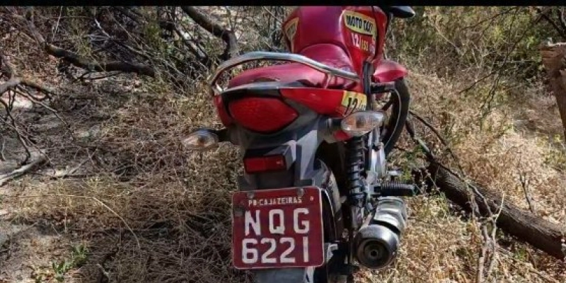 Polícia Militar recupera segunda motocicleta roubada de mototaxista durante assalto a comércio em Cajazeiras