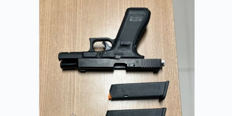 Polícia Civil prende investigado por homicídio e apreende pistola adaptada para disparo em rajada