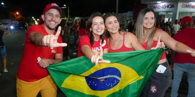 Pollyanna participa de atos pró-Lula e enfatiza impacto de políticas públicas no Sertão da PB