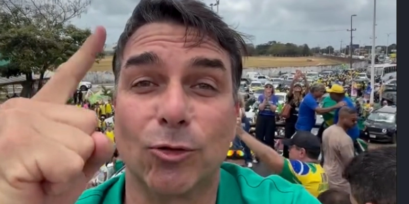 Flávio aceita desafio de Lula, mas amplia confronto e exige sigilos de ex-assessor do petista