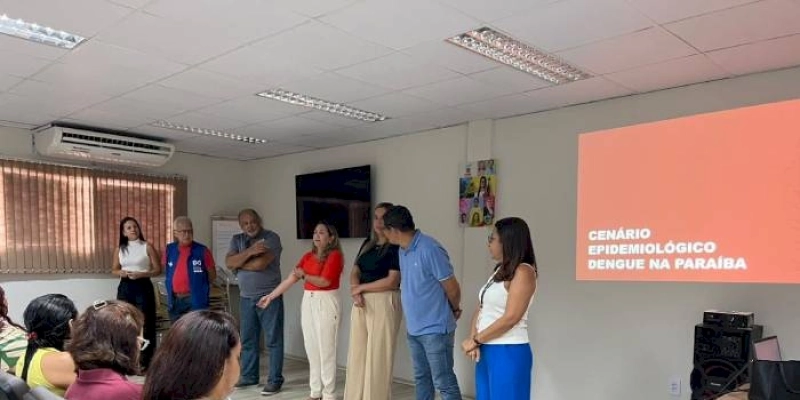 Secretaria de Saúde se reúne com municípios da 1ª Região que vão receber a vacina contra a dengue