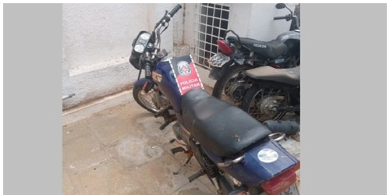 Motocicleta com chassi adulterado é apreendida em poder de jovem