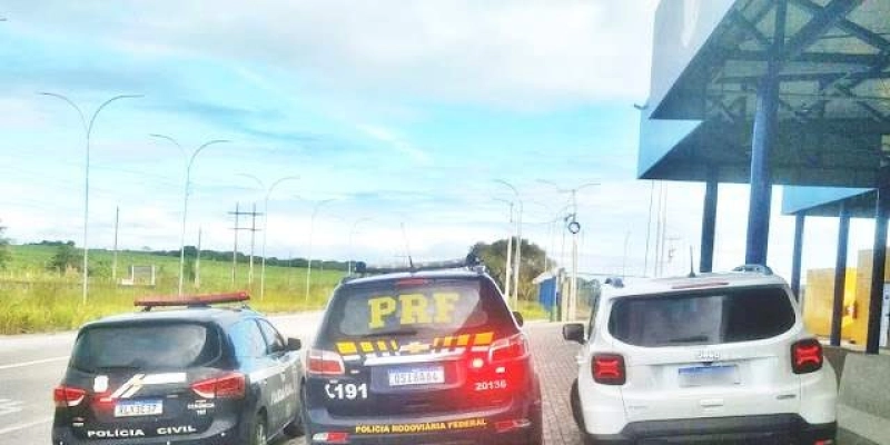  Homens suspeitos de aplicar golpe do bilhete premiado são presos por estelionato pela PRF na Paraíba 