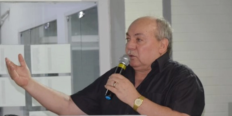 Mensagem de Natal e Ano Novo do Advogado, e ex-prefeito de Sousa, João Estrela 