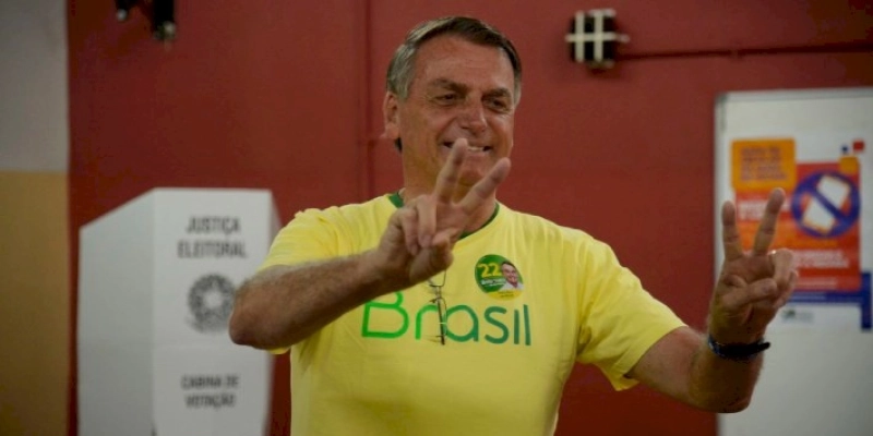“Me indiciaram sem me convocar”, critica Bolsonaro sobre relatório da CPMI de 8/1