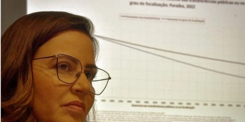 Pollyanna Dutra se reúne com representante do Ministério Público para debater medidas ao enfrentamento da pobreza na Paraíba 