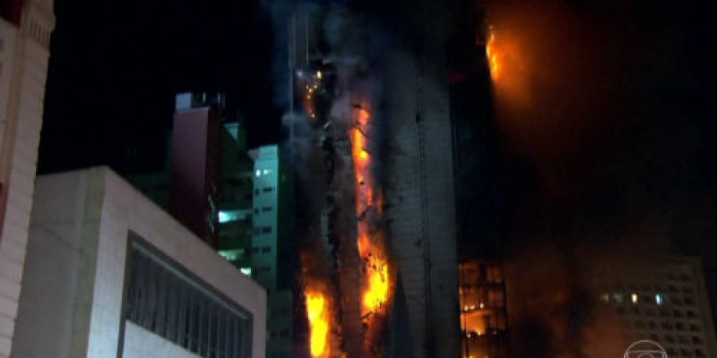 Acidente doméstico é principal hipótese de incêndio de prédio em SP