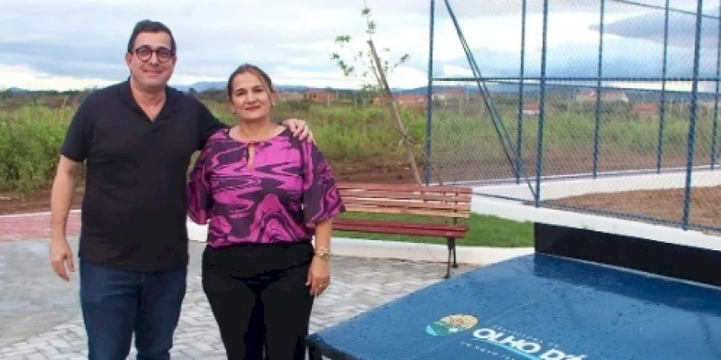 Complexo Esportivo é inaugurado pelo deputado Gervásio Maia, ao lado de lideranças políticas locais, em Olho D'água 
