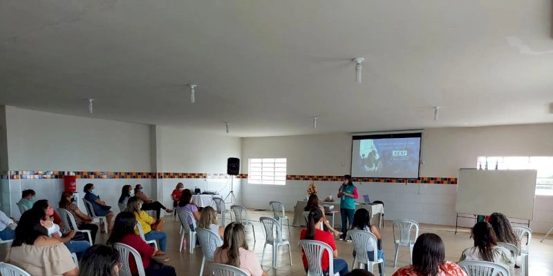 SESI PB capacita educadores de Catolé do Rocha com cursos de inteligência emocional e hábitos eficazes